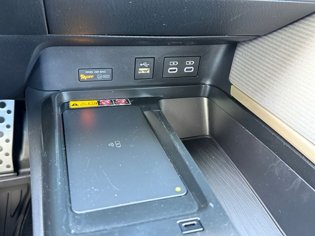 2026 Toyota Camry SE CLEAN CARFAX 1 OWNER