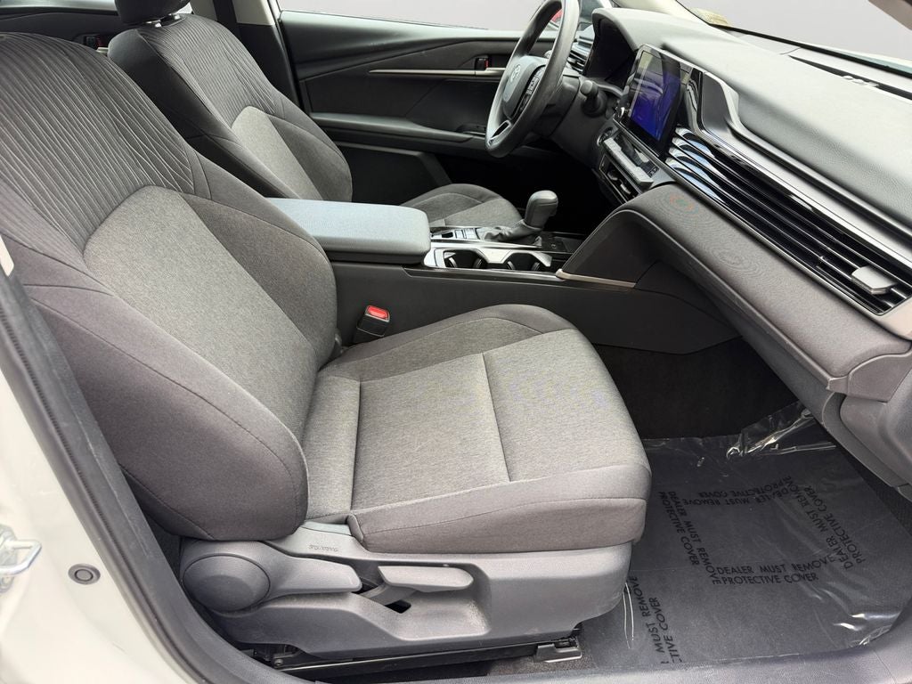 2025 Toyota Camry LE CLEAN CARFAX 1 OWNER