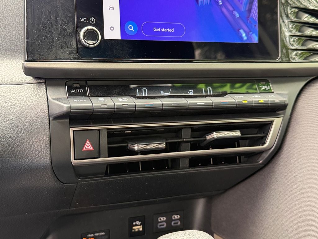 2025 Toyota Camry LE CLEAN CARFAX 1 OWNER
