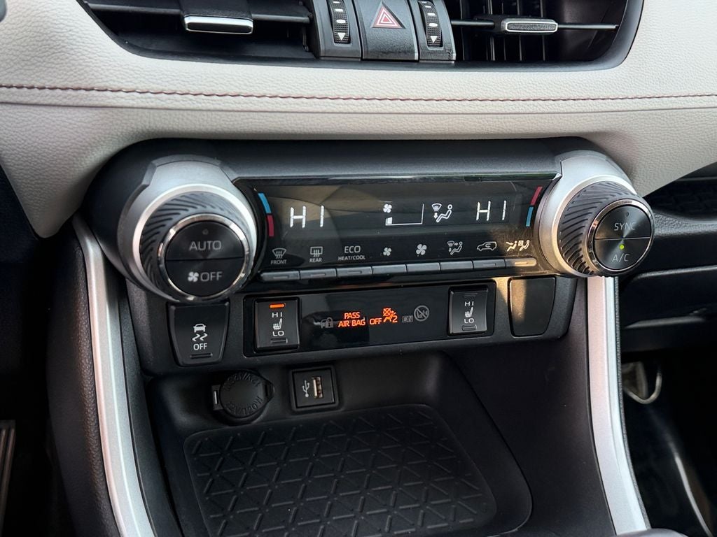 2023 Toyota RAV4 Hybrid XLE Premium