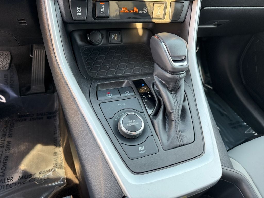 2023 Toyota RAV4 Hybrid XLE Premium