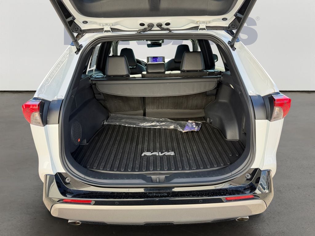 2025 Toyota RAV4 Hybrid XSE