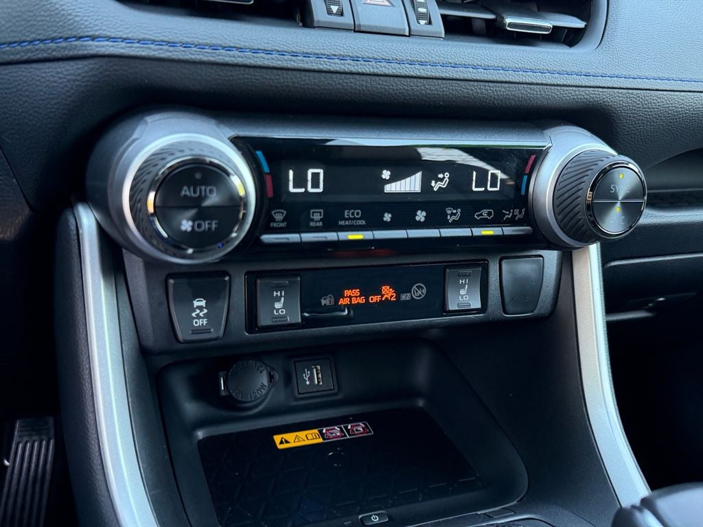 2025 Toyota RAV4 Hybrid XSE