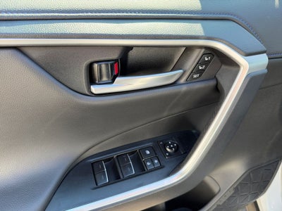2025 Toyota RAV4 Hybrid XSE