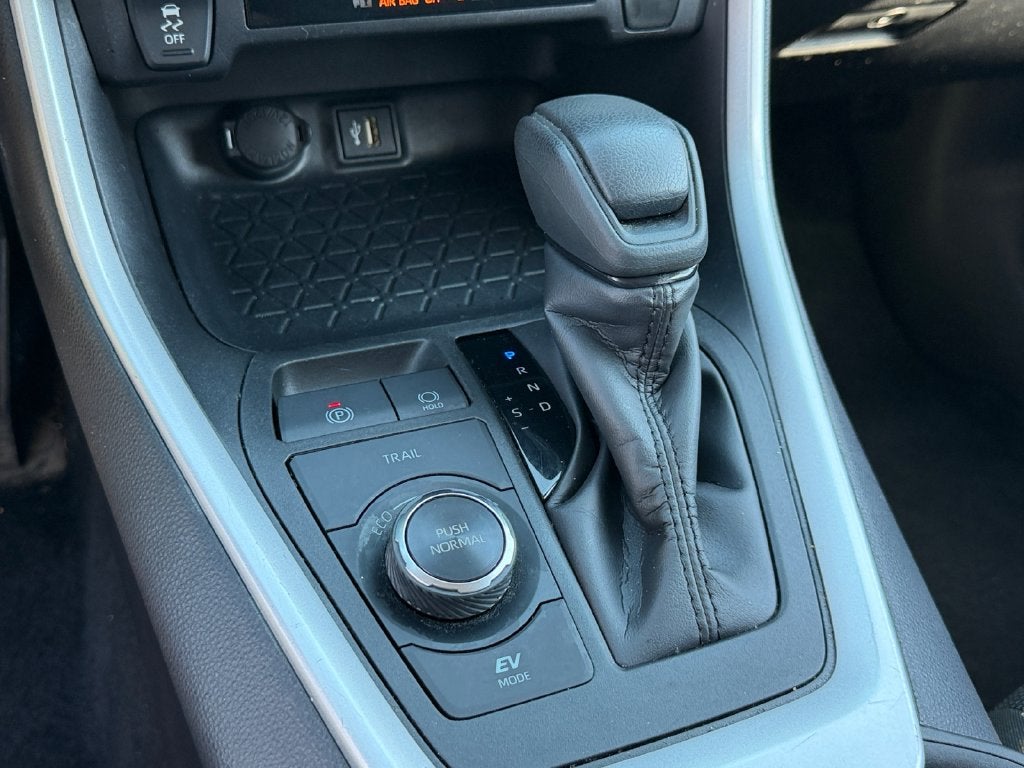 2025 Toyota RAV4 Hybrid LE AWD