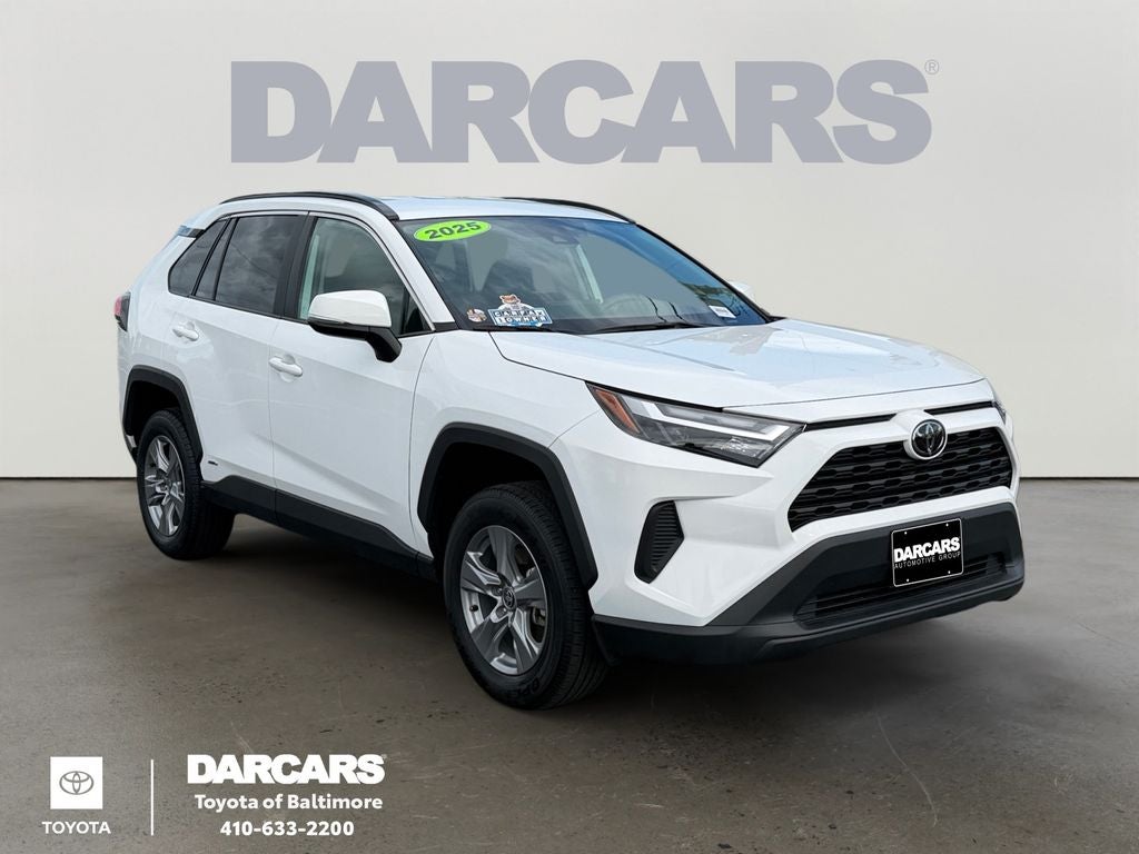 2025 Toyota RAV4 Hybrid XLE HYBRID / CLEAN CARFAX / 1 OWNER