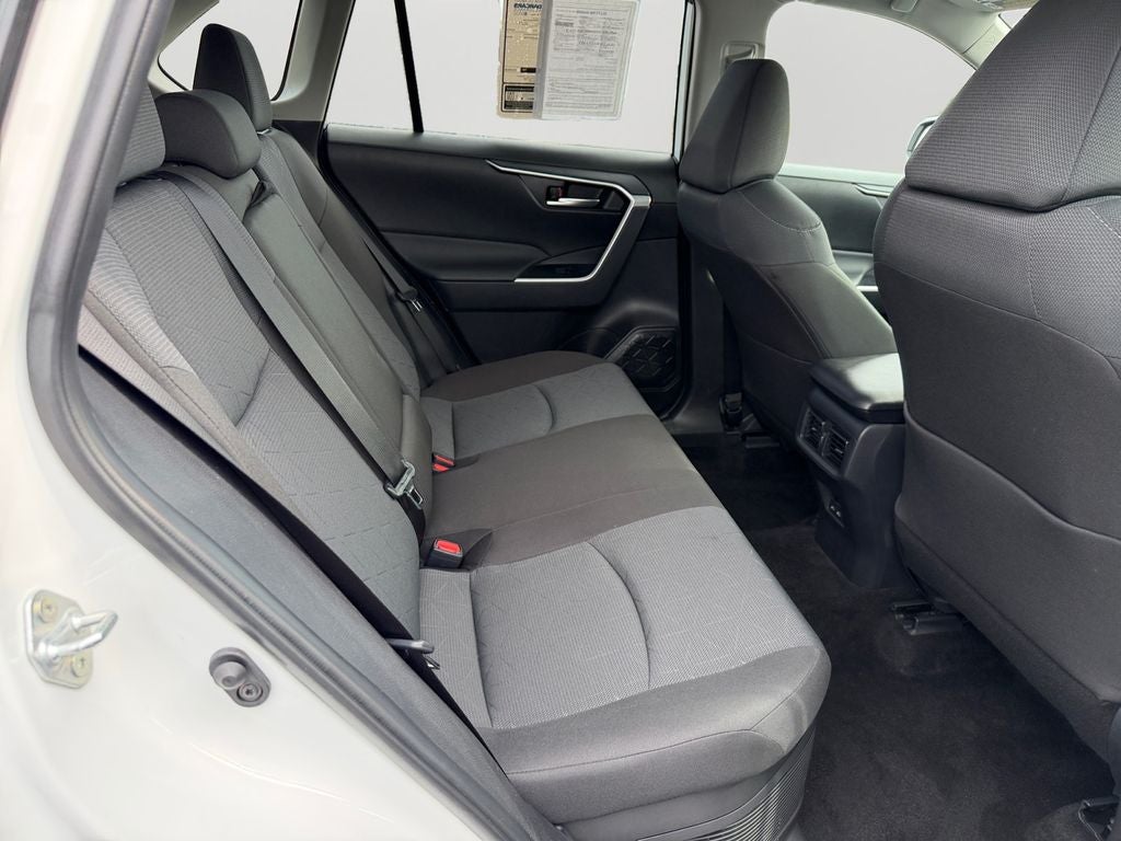 2025 Toyota RAV4 Hybrid XLE HYBRID / CLEAN CARFAX / 1 OWNER