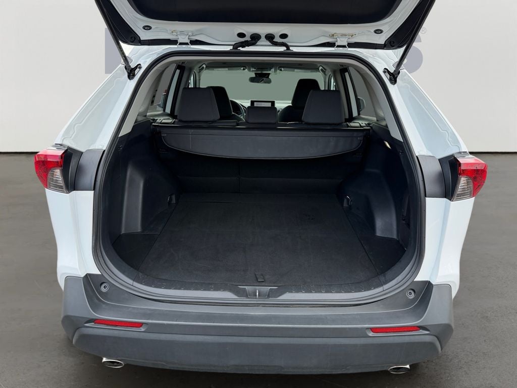 2025 Toyota RAV4 Hybrid XLE HYBRID / CLEAN CARFAX / 1 OWNER
