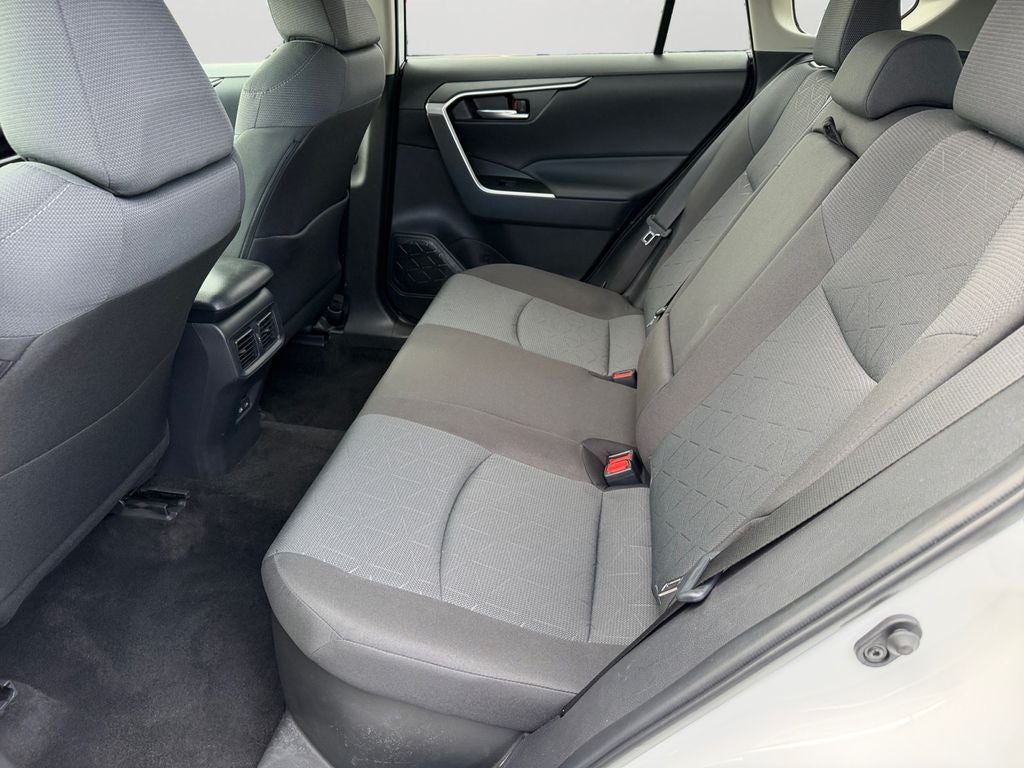 2025 Toyota RAV4 Hybrid XLE HYBRID / CLEAN CARFAX / 1 OWNER