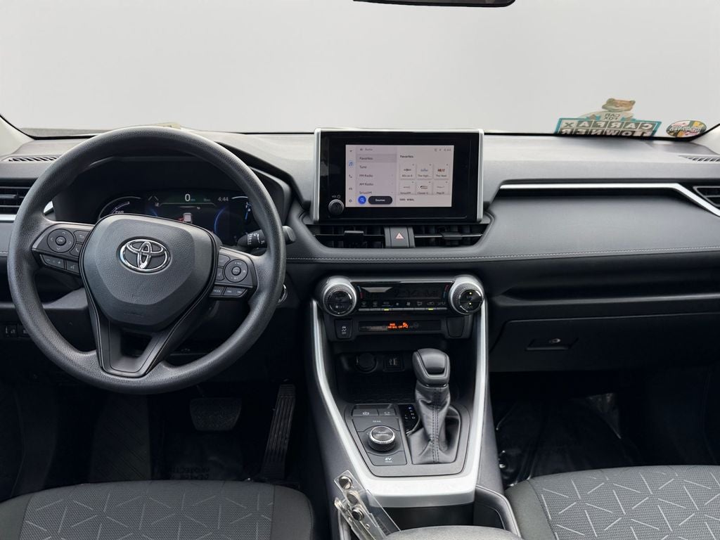 2025 Toyota RAV4 Hybrid XLE HYBRID / CLEAN CARFAX / 1 OWNER
