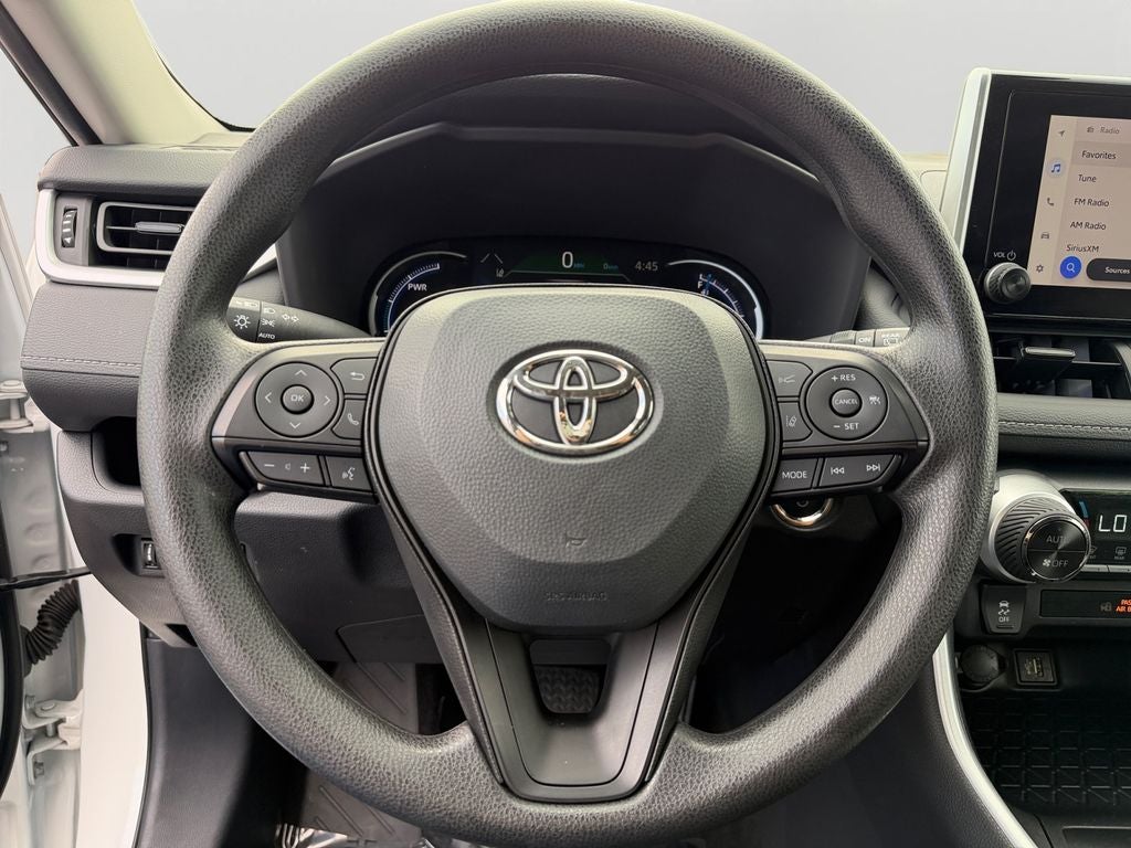 2025 Toyota RAV4 Hybrid XLE HYBRID / CLEAN CARFAX / 1 OWNER