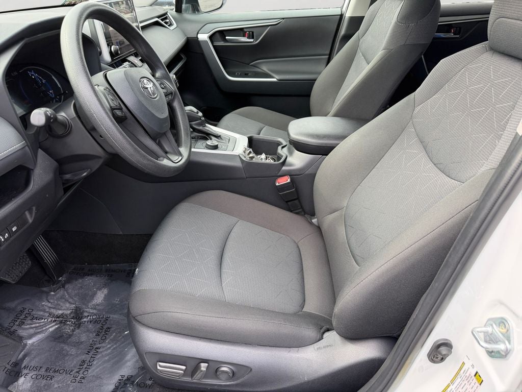 2025 Toyota RAV4 Hybrid XLE HYBRID / CLEAN CARFAX / 1 OWNER