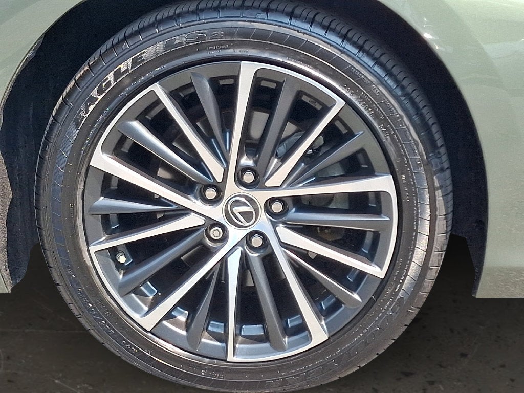 2025 Lexus ES 300h 300h w/ Premium Pkg