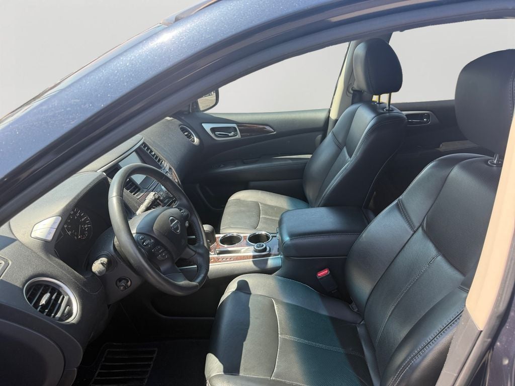 2016 Nissan Pathfinder Platinum 1 OWNER / CLEAN CARFAX