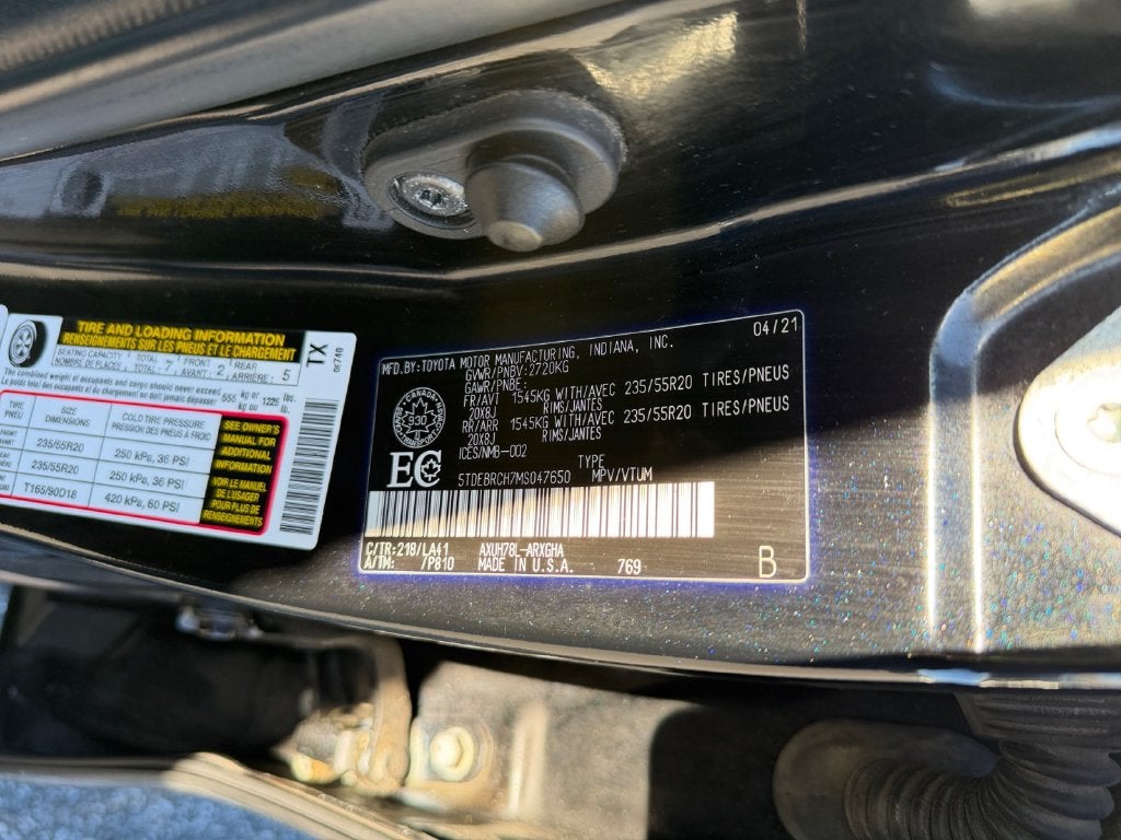 2021 Toyota Highlander Hybrid Platinum