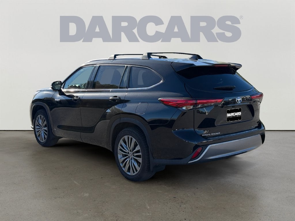 2021 Toyota Highlander Hybrid Platinum