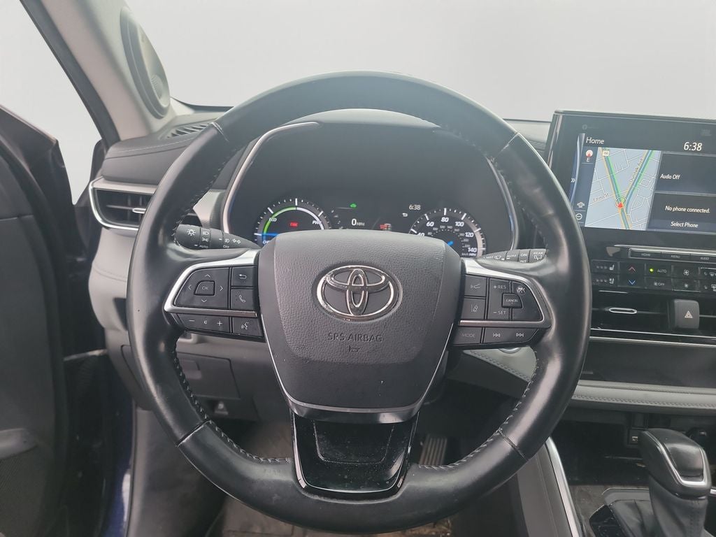 2021 Toyota Highlander Hybrid Platinum