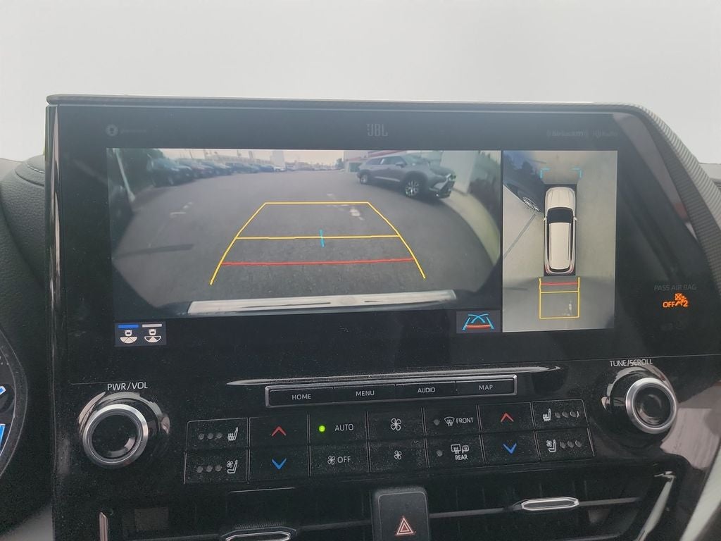 2021 Toyota Highlander Hybrid Platinum