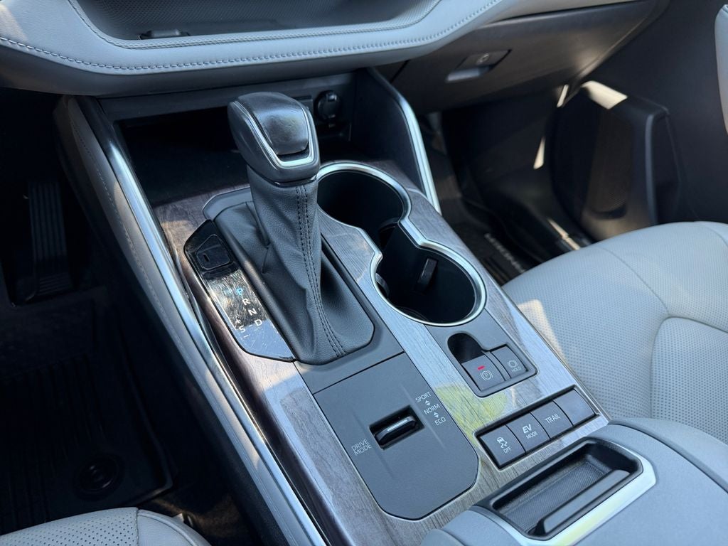 2021 Toyota Highlander Hybrid Platinum JBL SOUND / 360 MONITOR / NAV / HYBRID