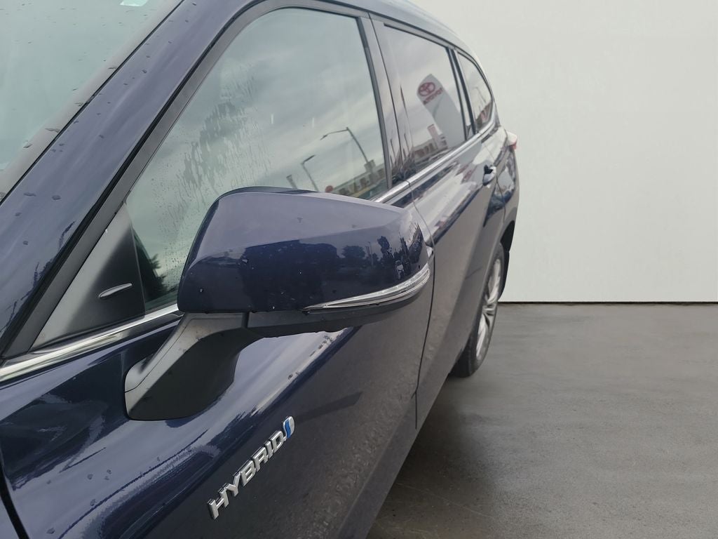 2021 Toyota Highlander Hybrid Platinum