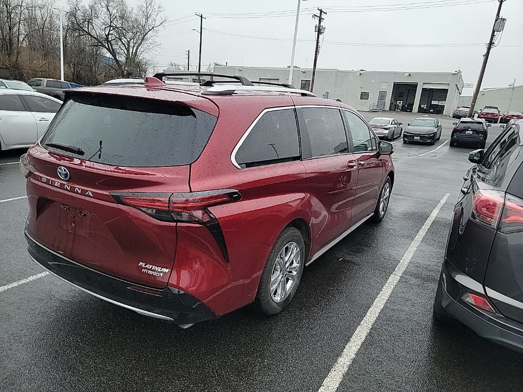 2024 Toyota Sienna Platinum 7 Passenger