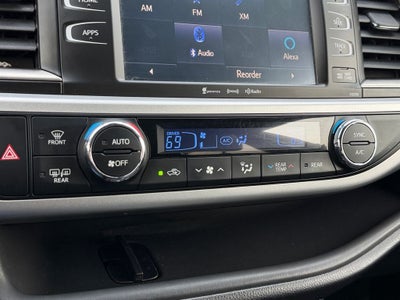 2019 Toyota Highlander SE " New Tires"