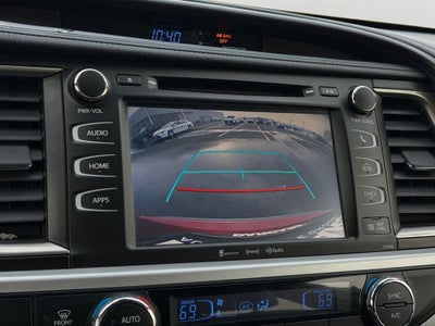 2019 Toyota Highlander SE " New Tires"