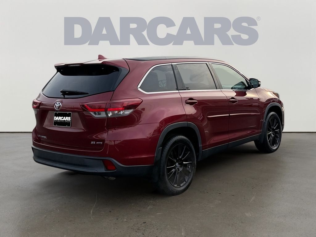 2019 Toyota Highlander SE " New Tires"