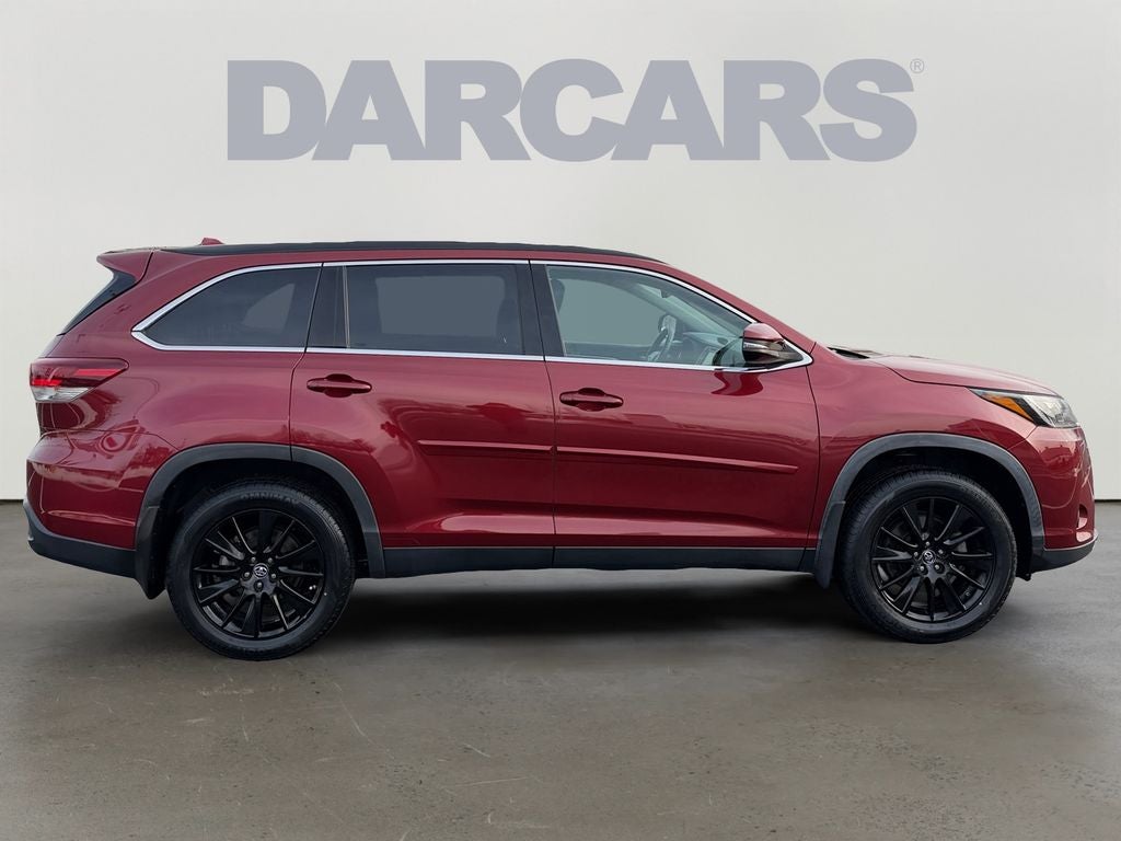 2019 Toyota Highlander SE " New Tires"