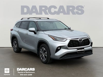 2023 Toyota Highlander XLE CLEAN CARFAX / 3RD ROW SEATING / MOONROOF / BLIND