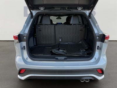 2025 Toyota Highlander XSE VERY LOW MILES / XSE LEATHER HEATED SEATS / BLIND