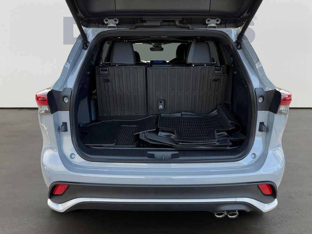 2025 Toyota Highlander XSE VERY LOW MILES / XSE LEATHER HEATED SEATS / BLIND