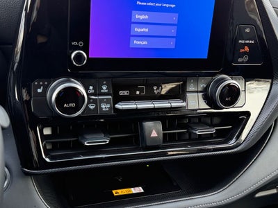 2025 Toyota Highlander XSE VERY LOW MILES / XSE LEATHER HEATED SEATS / BLIND