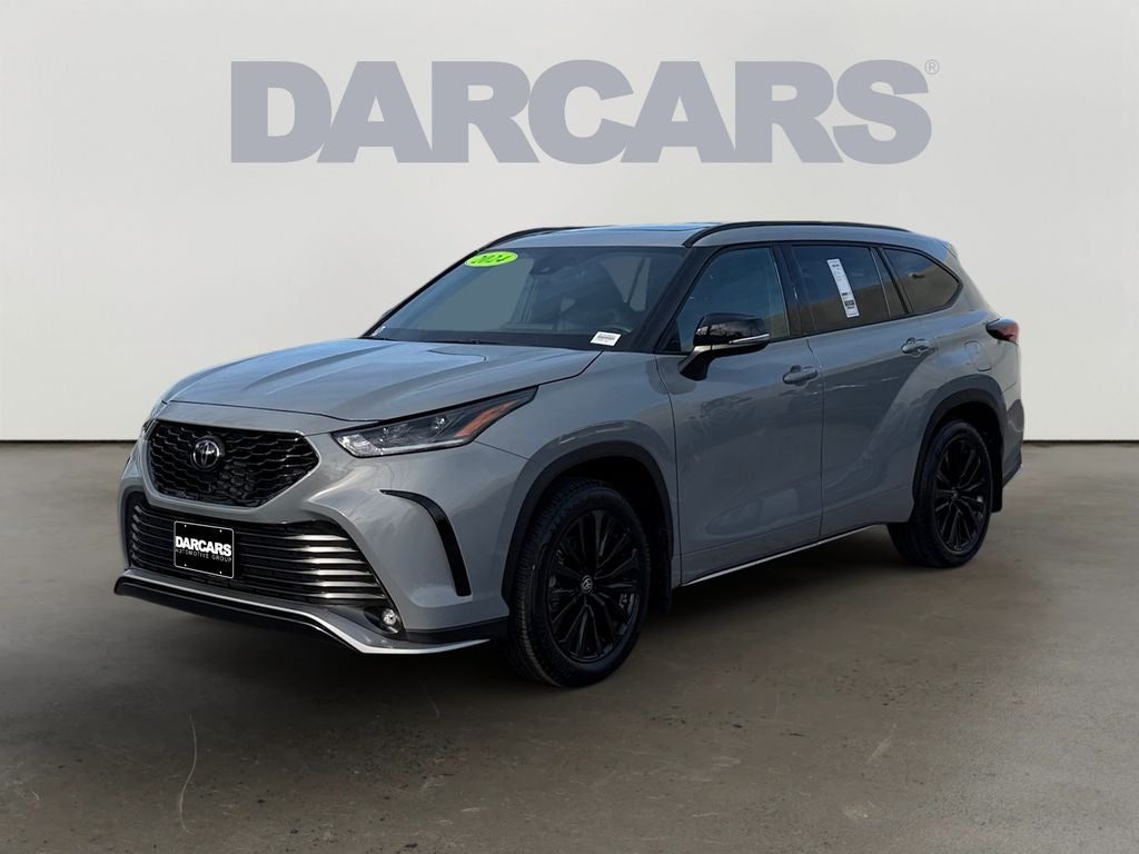 2025 Toyota Highlander XSE VERY LOW MILES / XSE LEATHER HEATED SEATS / BLIND