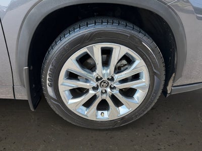 2025 Toyota Highlander Limited