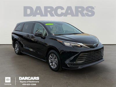 2025 Toyota Sienna LE 8 Passenger