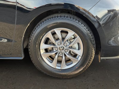 2025 Toyota Sienna LE 8 Passenger