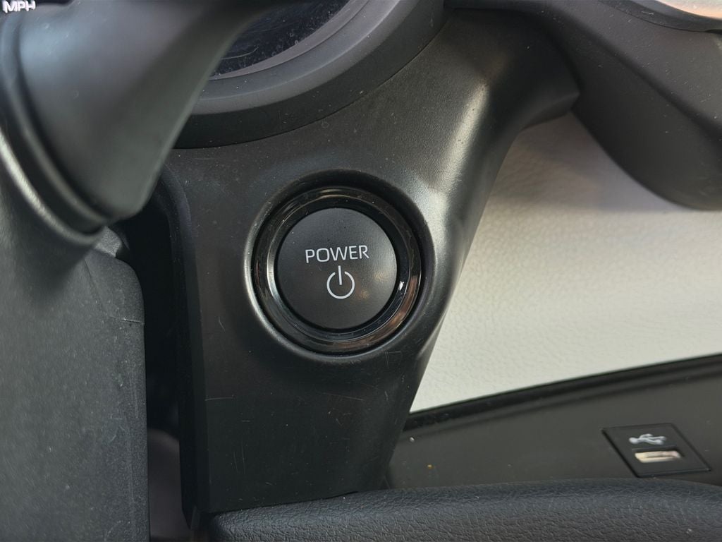 2025 Toyota Sienna LE 8 Passenger