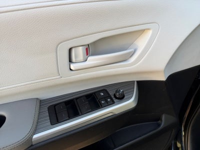 2025 Toyota Sienna LE 8 Passenger