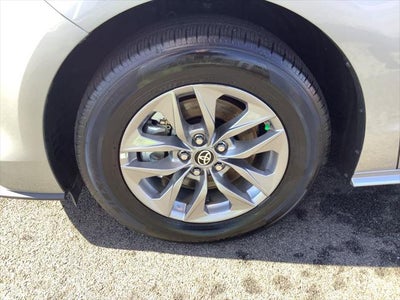 2024 Toyota Sienna LE 8 Passenger