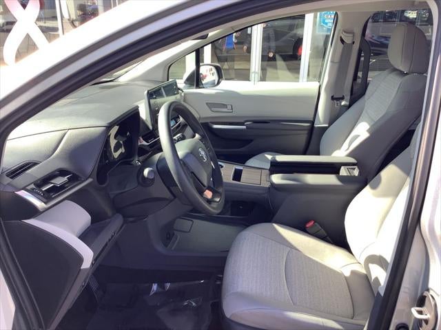 2024 Toyota Sienna LE 8 Passenger