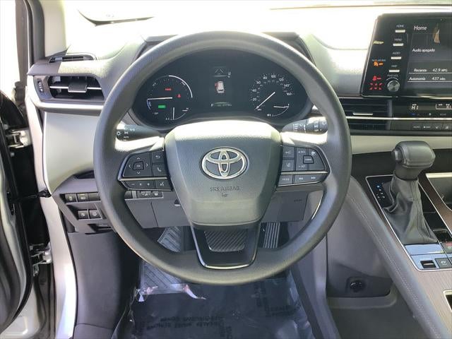 2024 Toyota Sienna LE 8 Passenger