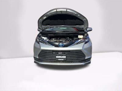 2024 Toyota Sienna LE 8 Passenger