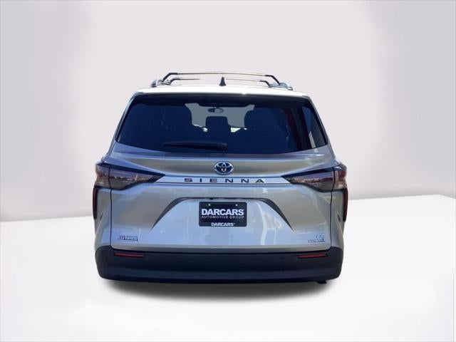 2024 Toyota Sienna LE 8 Passenger
