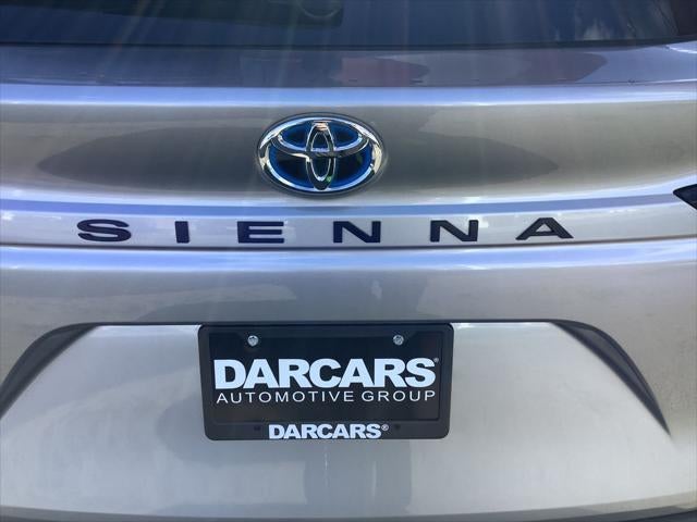 2024 Toyota Sienna LE 8 Passenger