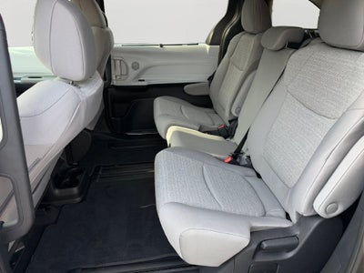 2026 Toyota Sienna LE 8 Passenger