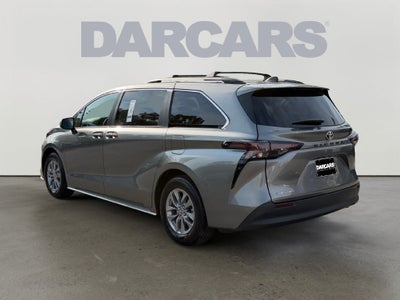 2026 Toyota Sienna LE 8 Passenger