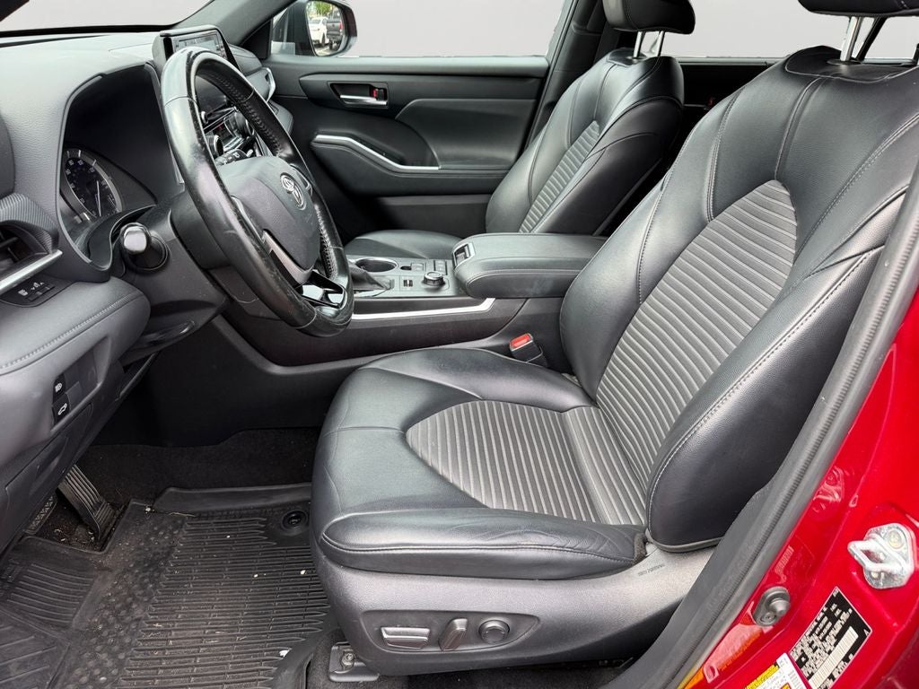 2022 Toyota Highlander XSE POWER LIFTGATE / HEATED SEATS