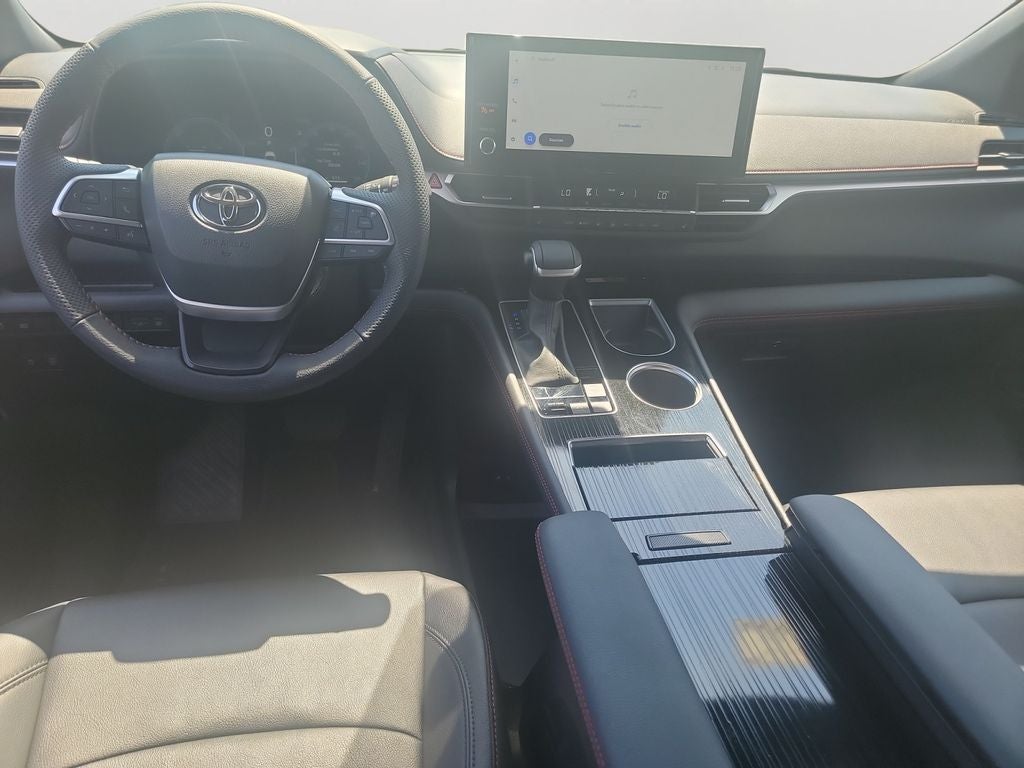 2025 Toyota Sienna XSE 7 Passenger