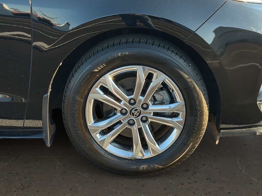 2022 Toyota Sienna XSE 7 Passenger